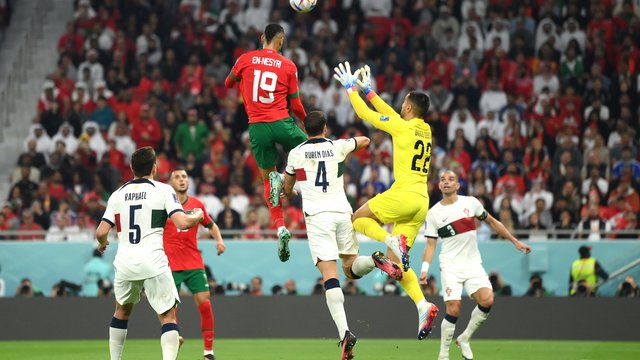 Lompatan Tinggi Youssef En-Thumama Benamkan Portugal, Maroko Tembus Semifinal