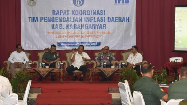 Amankan Sembako Jelang Nataru, Bupati Karanganyar: Jangan Terjadi Penimbunan!