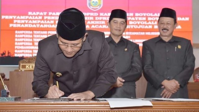 DPRD Boyolali Sahkan Enam Raperda Menjadi Perda