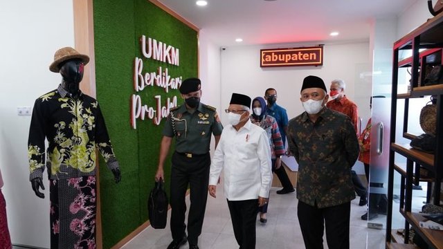 Wapres Serentak Resmikan Enam PLUT KUMKM