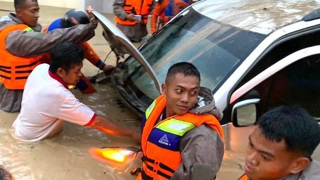 Banjir Semarang, Nyawa Agus Tak Tertolong Setelah Air Bah Kepung Perum Dinar Indah