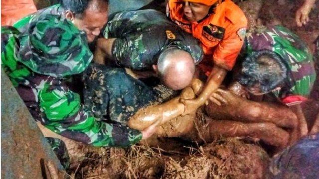 Banjir dan Longsor Landa Semarang, 2 Korban Tewas