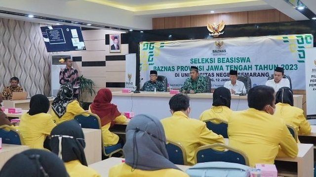 Unnes-BAZNAS Berikan Beasiswa Pendidikan | KRJOGJA