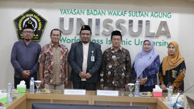 Empat Dosen Teknik Unissula Mengajar di Belanda