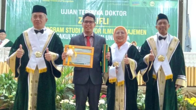 Teliti Mode Baru Pengelolaan Desa, Zulkifli Raih Doktor di Unissula