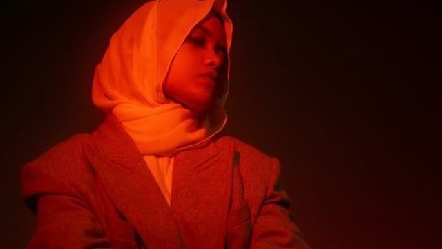 Hanin Dhiya Belajar Merelakan di Single ‘Pulih’