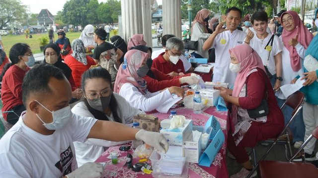 Senam Germas Ramaikan Peringatan HGN Di Alun-alun Kidul Meriah