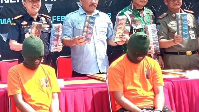 Diungkap Bea Cukai, Pengiriman Rokok Ilegal Pakai Mobil Pribadi