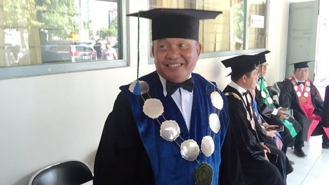 UMP Kukuhkan Guru Besar Ilmu Geografi