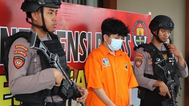 Nyambi Jualan 'Pil Koplo', Bakul Angkringan Ditangkap