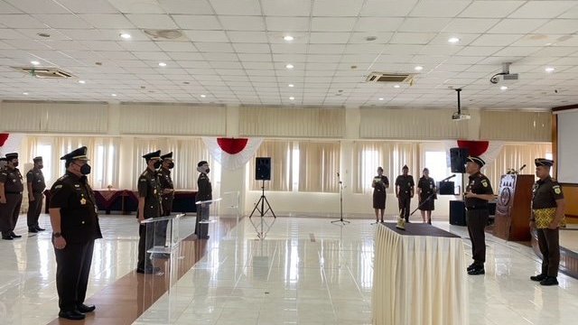 Lantik 3 Pejabat Baru, Kajati DIY: Penegakan Hukum dengan Kearifan Lokal