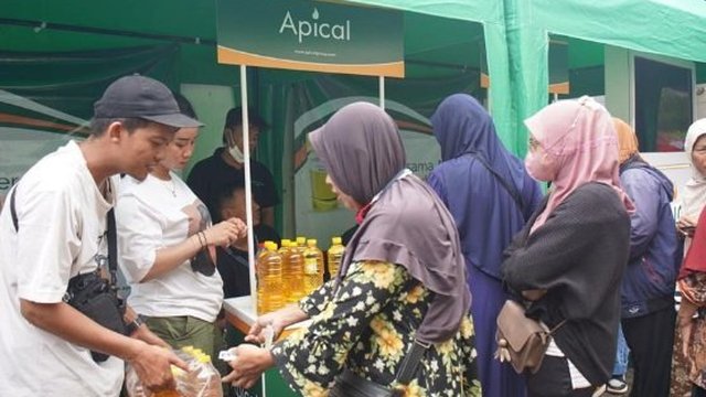 Edukasi HET Minyakita Rp 14 Ribu, Apical Gelar Bazar di Srimartani