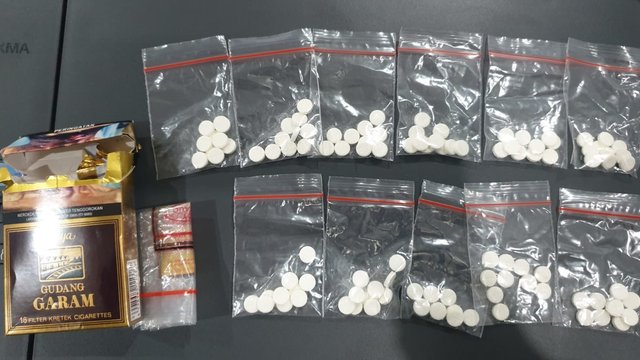 Pengedar Ditangkap Usai Jual 100 Butir Pil Koplo kepada Wanita