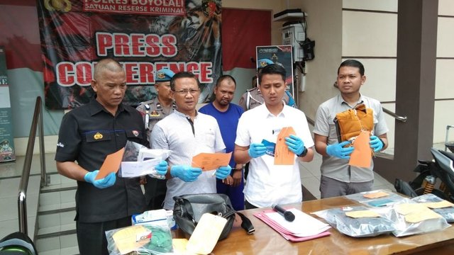 Obok-Obok Rumah Calon Istri, Jukir ini Langsung 'Diparkir' Polisi