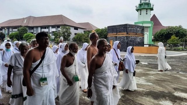 Ar-Raudhah Laksanakan Praktik Manasik Haji