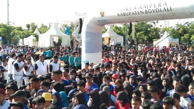 Peringati HUT Ke 45, PUDAM Tirta Ampera Gelar Jalan Sehat Gratis Untuk Umum