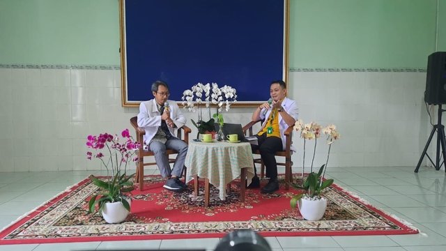 Awas Penggunaan Headset Jangka Lama Picu Gangguan Syaraf Telinga