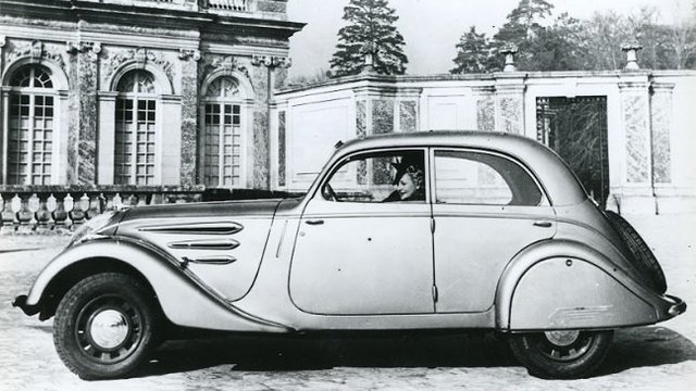 Peugeot di Retromobile Show 2023: Kekuatan Dari Kelas Segment 4
