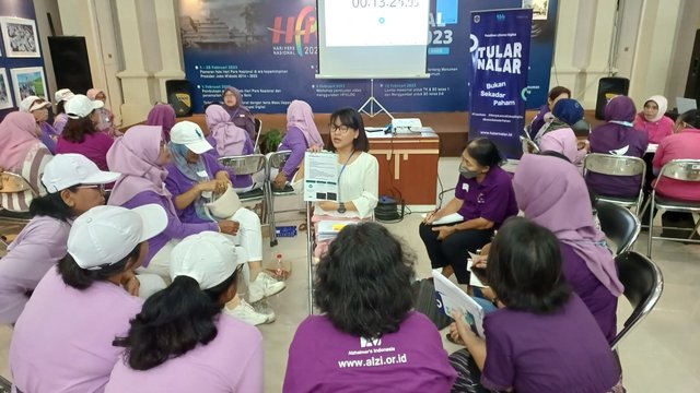 Tular Nalar Bekali Emak-emak Tangkal Penipuan Digital