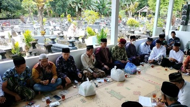 Warga Padukuhan Modinan Terus Lestarikan Tradisi Sadranan