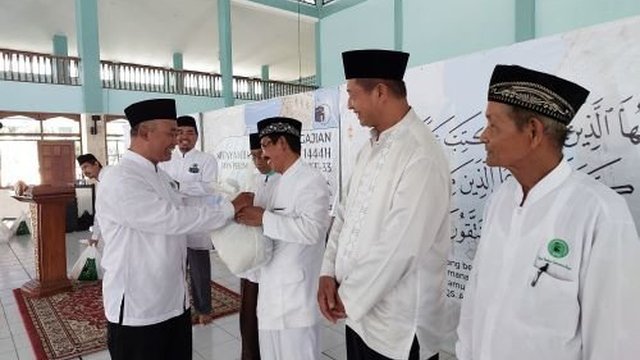 IPHI Gelar Pengajian Songsong Ramadan dan Bagi Paket Santunan