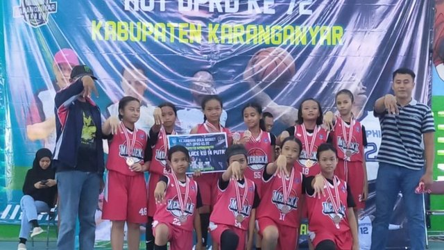 Merdeka Basketball Lolos Semifinal Kejurda DPRD Cup 2023
