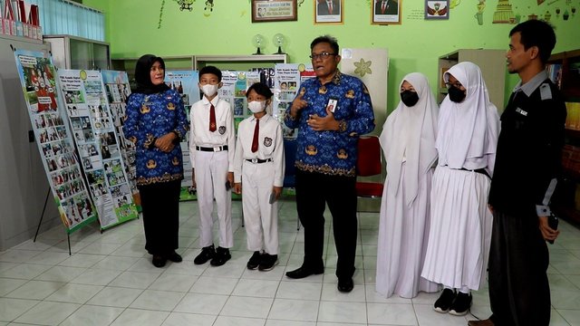 Grebeg Sinau SDN Petinggen, KBS Solusi Siswa Hadapi Soal Sulit