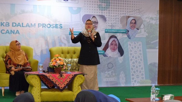 Serap Ilmu, Kebidanan Unimus Gelar Kuliah Pakar