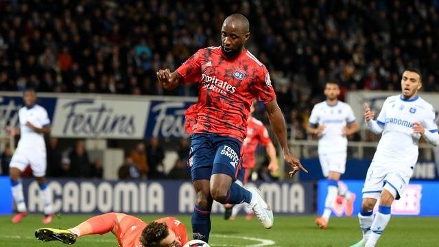 Gantikan Martial, United Kejar Dembele