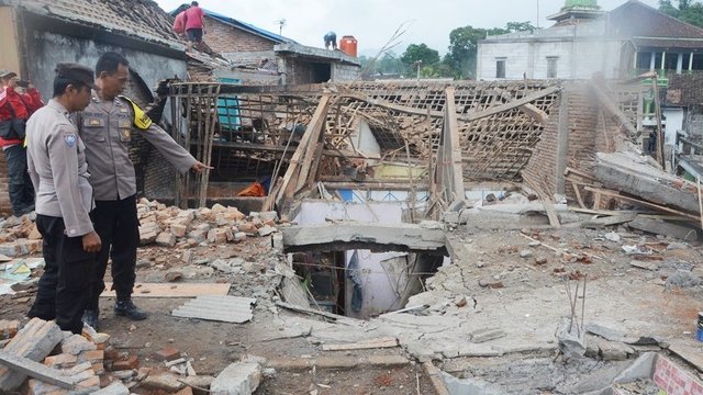 Ngeri! Melihat Dari Dekat Lokasi 'Mercon Maut' Kaliangkrik