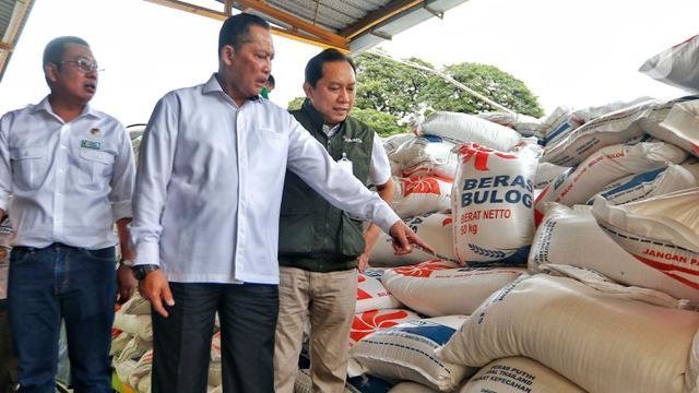 Cadangan Beras Pemerintah di Bulog Terus Menipis, Kok Bisa?