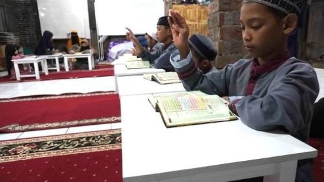 Tadarus Pakai Bahasa Isyarat, Yuk Tengok Ponpes Tunarungu Jamhariyah Sleman