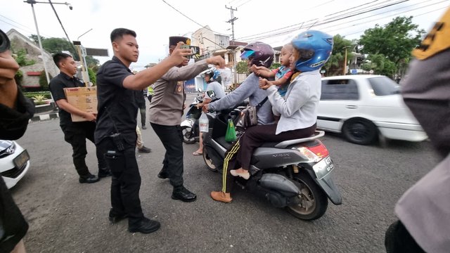 Semarakkan Ramadan, Polres Wonogiri Gelar Sepekan Sedekah Takjil