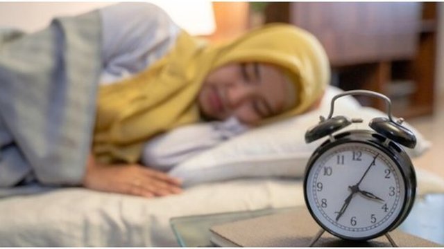 Jangan Tidur Setelah Sholat Subuh, Anda akan Dijauhi Rezeki