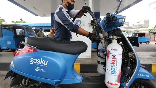 Pengemudi Ojek Online Prioritas Konversi BBG Sepeda Motor