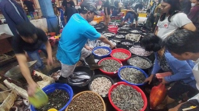 Di Semarang, Mendag Zulkifli Hasan: Harga Bapok Cenderung Turun