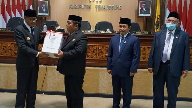 DPRD Temanggung Sampaikan Rekomendasi Kepada Bupati
