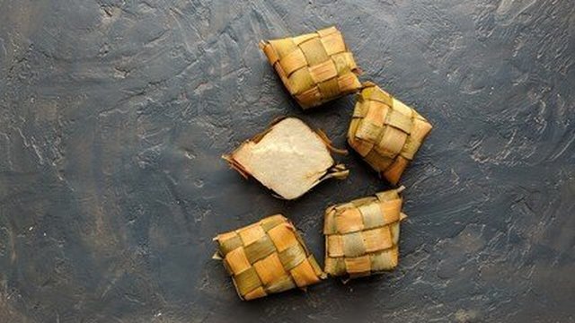 Selain Nikmat Santap Ketupat di Idul Fitri Ada Maknanya Loh