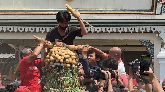 Usai Pandemi, Gunungan Keraton Dirayah Lagi Masyarakat Umum