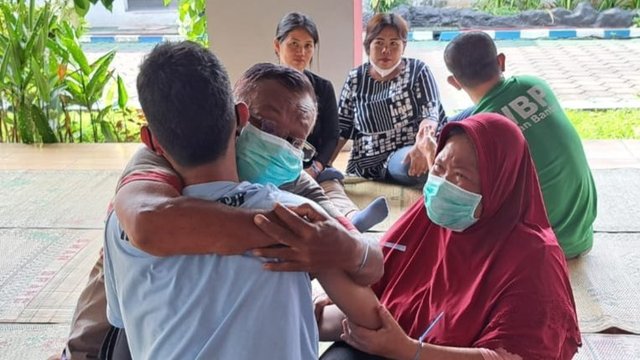 Tangis Kerinduan Pecah di Rutan Kelas IIB Bantul