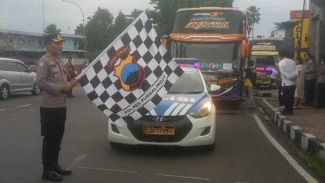 Fasilitasi 3 Bus Pariwisata, Polres Purbalingga Gratiskan Warga Balik ke Jakarta