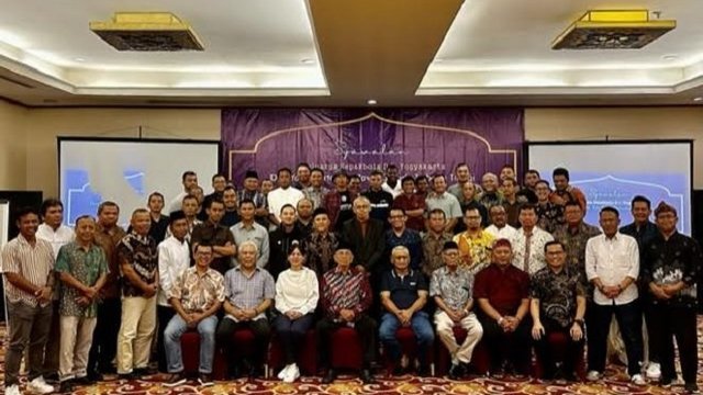 Keluarga Sepakbola DIY Syawalan, Ratu Tisha, Idham Samawi dan Mbah Bardi Kirim Pesan