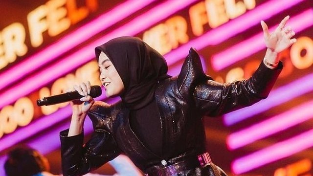 Dapat Dukungan Marion Jola, Salma Mahasiswa ISI Yogya Lolos ke TOP 3 Indonesian Idol