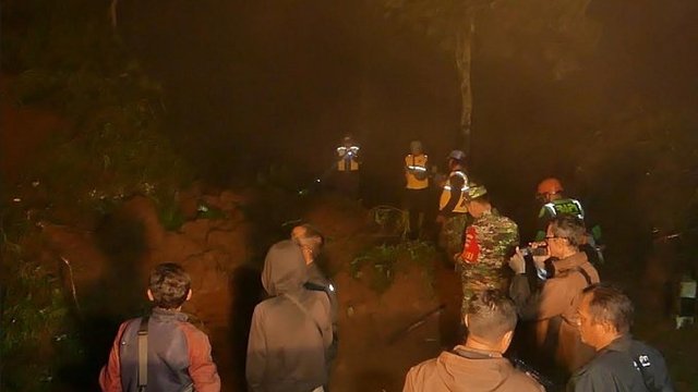 Hujan Deras, Akses Jalan Temanggung - Semarang Tertimbun Longsor
