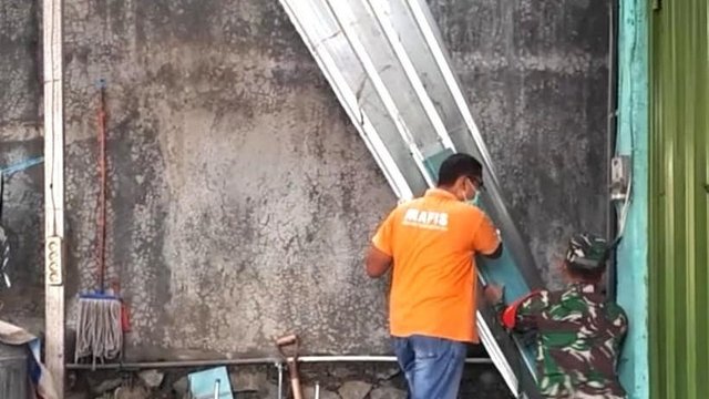 Mayat Dicor di Depot Isi Ulang Dihantam Linggis Lalu Dimutilasi