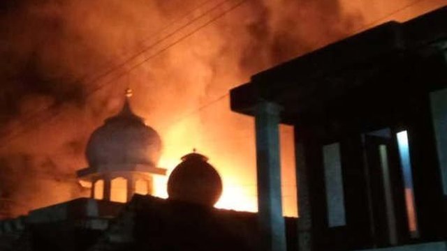 Ponpes Darul Muttaqien Bolong Selopampang Terbakar