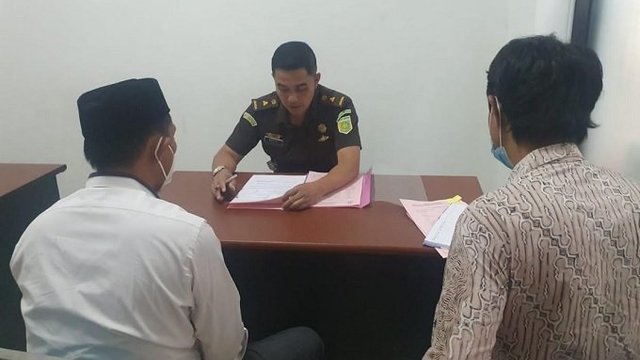 JPU Tahan Tersangka Dugaan Korupsi PT BKK Jateng Kas Bulu
