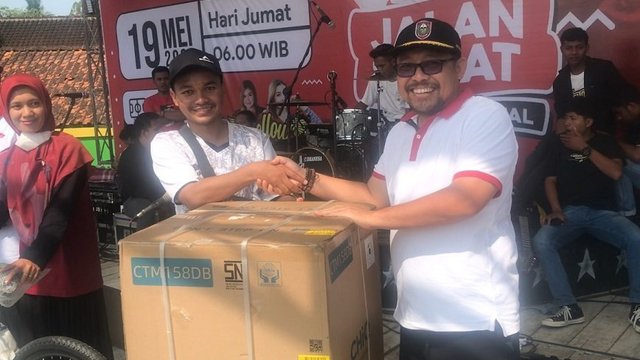 Antusias Warga Simo Ikuti Jalan Sehat Hardiknas
