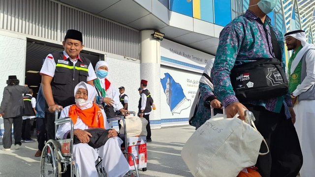 Sebanyak 393 Jamaah Kloter I Indonesia Sudah Mendarat di Madinah