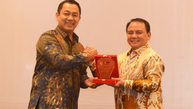 Kemenkumham Raih Penghargaan Terbaik UKPBJ Proaktif